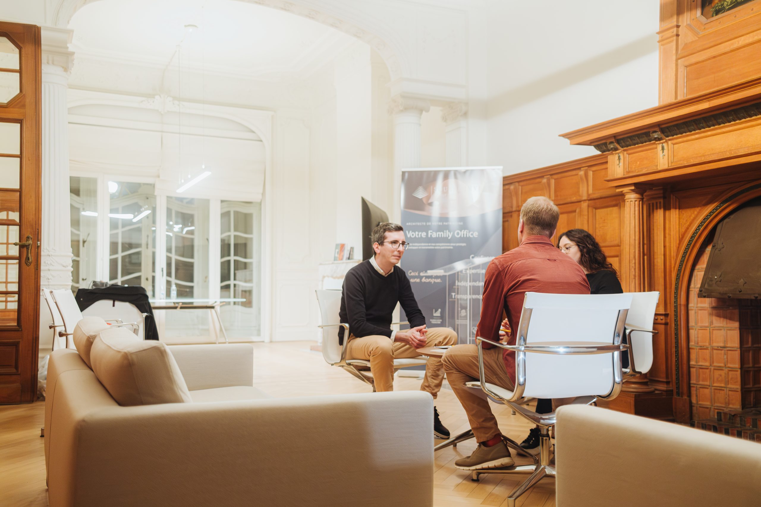 Gestionnaires DAP aident à trouver la meilleure solution d'assurances adaptées aux clients